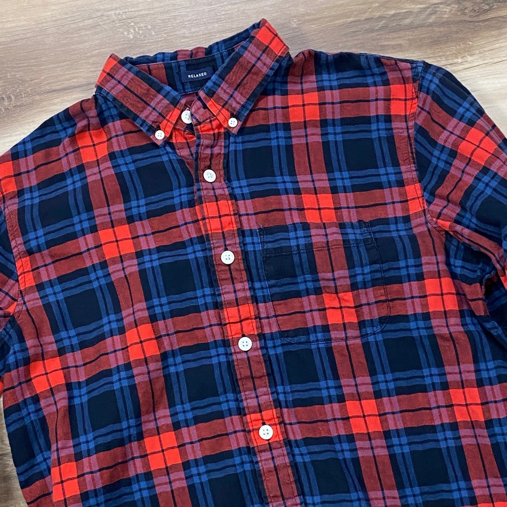 Abercrombie & Fitch Flannel Shirt Small Plaid Cotton Relaxed Fit Red Blue - Picture 3 of 7